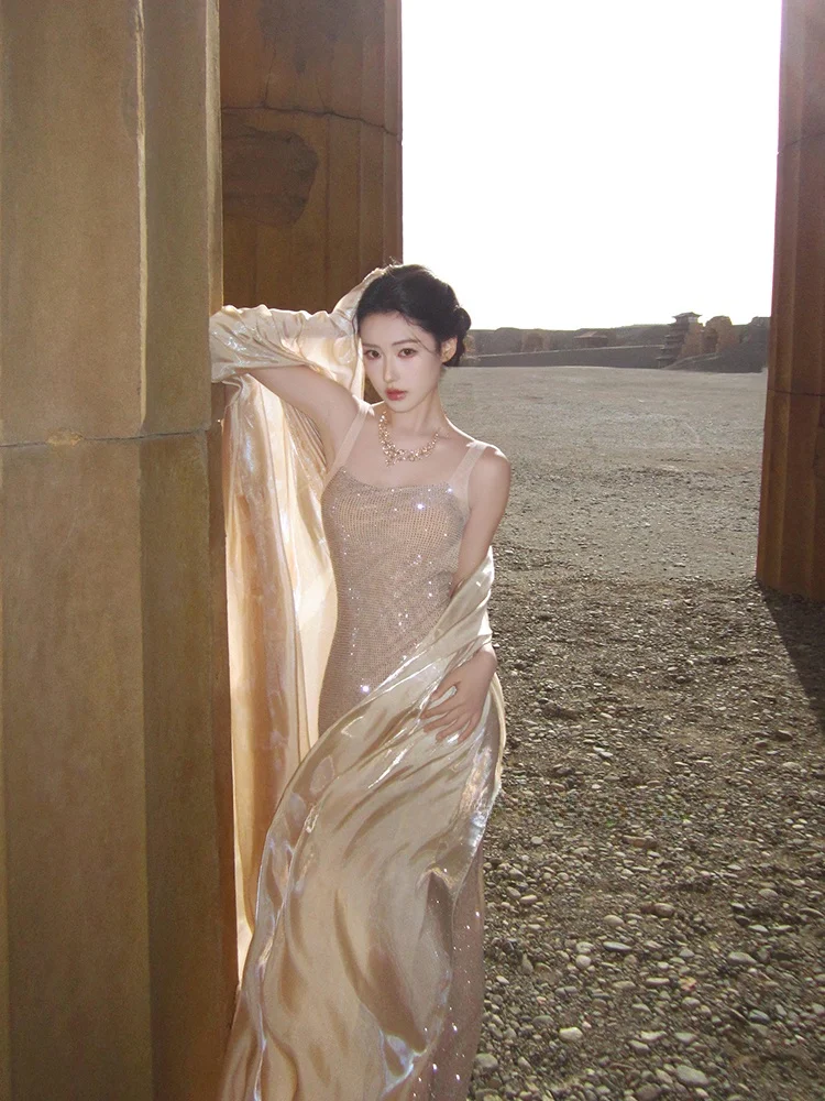 Gold Sexy Backless Birthday Dress Women's Summer New Style High Waist Long Skirt Polyester Fiber Party Dress
Gold Sexy Backless Birthday Dress Women's Summer New Style High Waist Long Skirt Polyester Fiber Party Dress