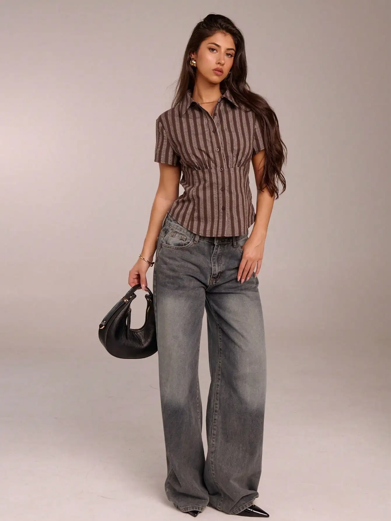 Striped Short Sleeve Button-Up Shirt with Cinched Waist, Casual Chic Style
Striped Short Sleeve Button-Up Shirt with Cinched Waist, Casual Chic Style