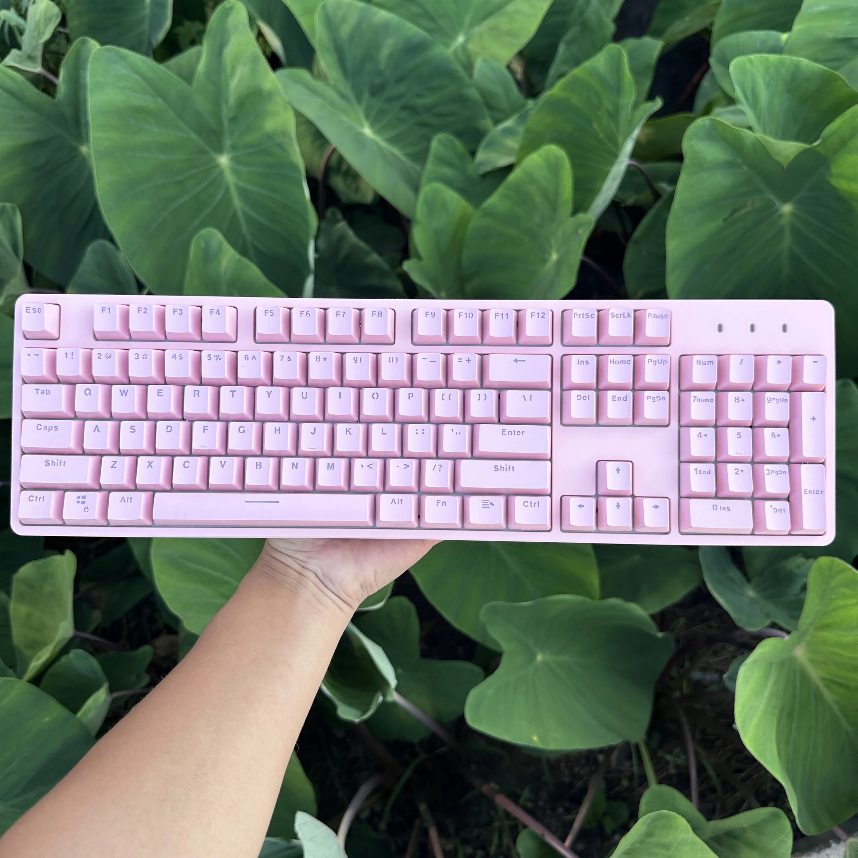 104 клавиши RGB Проводная механическая клавиатура Индивидуальная розовая бесшумная клавиатура с возможностью горячей замены Офисные бизнес-игры Клавиатура для ноутбука Розовая
104 клавиши RGB Проводная механическая клавиатура Индивидуальная розовая бесшумная клавиатура с возможностью горячей замены Офисные бизнес-игры Клавиатура для ноутбука Розовая