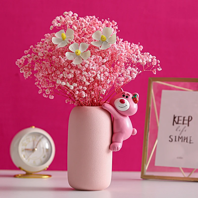 Strawberry Bear Ceramic Small Vase Ornament Living Room Desktop TV Cabinet Flower Arrangement Dried Flower Home Decoration Vase
Strawberry Bear Ceramic Small Vase Ornament Living Room Desktop TV Cabinet Flower Arrangement Dried Flower Home Decoration Vase