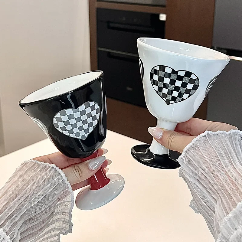 Ins love ceramic cup home design sense goblet creative contrast red wine glass bar famous style good things.
Ins love ceramic cup home design sense goblet creative contrast red wine glass bar famous style good things.