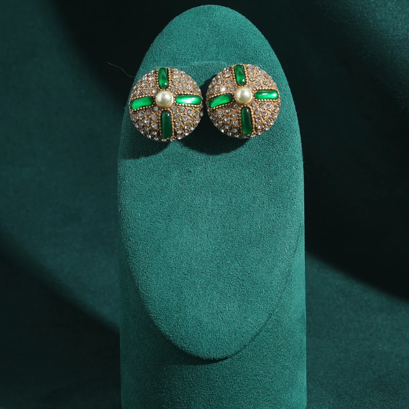 Vintage Glaze Green Earrings Stud For Woman Round Crystal Rhinestone Gold Color Luxury Quality Jewelry Elegant Designer 2025
Vintage Glaze Green Earrings Stud For Woman Round Crystal Rhinestone Gold Color Luxury Quality Jewelry Elegant Designer 2025