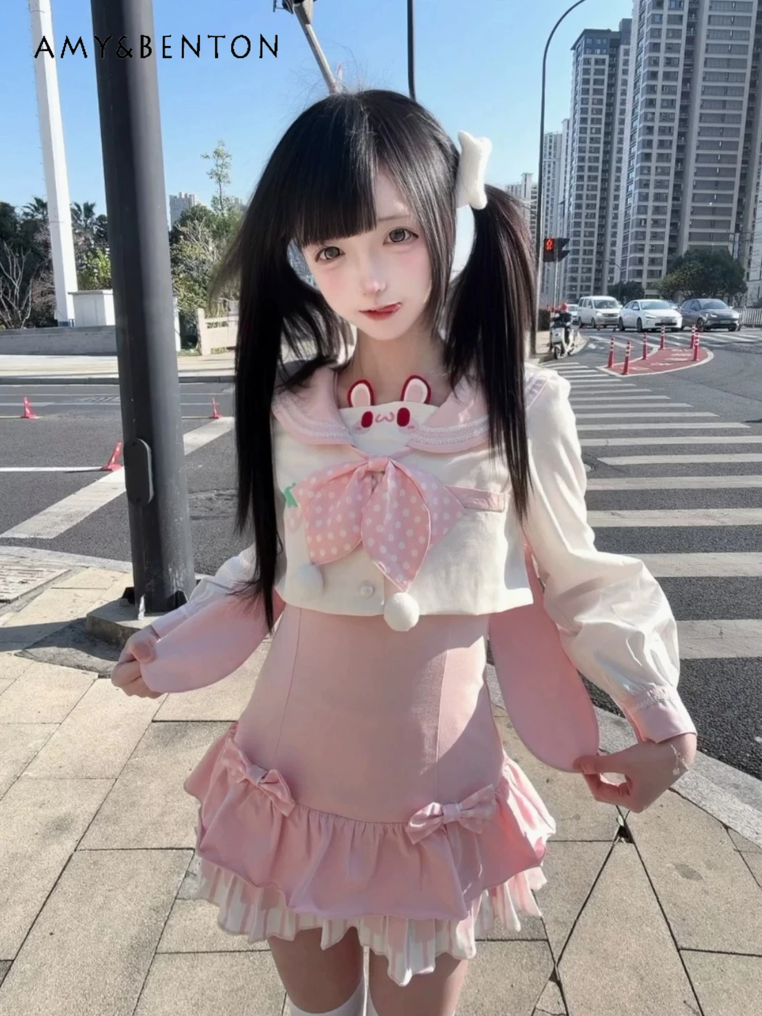 Kawaii Sailor Suit Rabbit Ear Bow Top Cute Dress Pink Jk Uniform Outfits Cute Cartoon Print Doll Collar Short Top Mini Dress
Kawaii Sailor Suit Rabbit Ear Bow Top Cute Dress Pink Jk Uniform Outfits Cute Cartoon Print Doll Collar Short Top Mini Dress