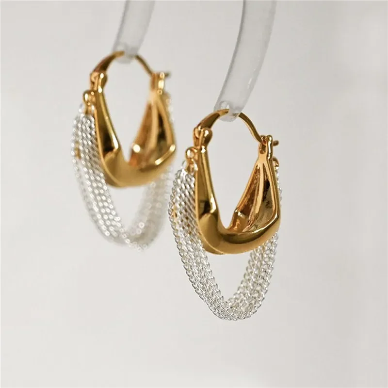 Luxury Bag Tassel Earrings For Women 2025 New Fashion Metallic Chain Dangling Earings Wholesale
Luxury Bag Tassel Earrings For Women 2025 New Fashion Metallic Chain Dangling Earings Wholesale