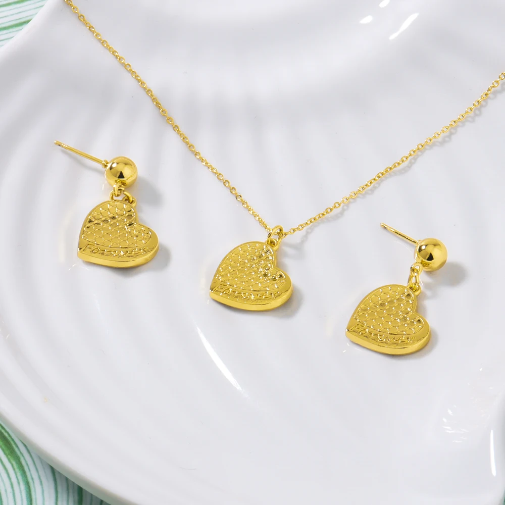Gold Color Women Earrings Clavicle Chain Set Gold Plated Forever Heart Shape Pendant Trendy Jewelry Party Wedding Birthday Gift
Gold Color Women Earrings Clavicle Chain Set Gold Plated Forever Heart Shape Pendant Trendy Jewelry Party Wedding Birthday Gift