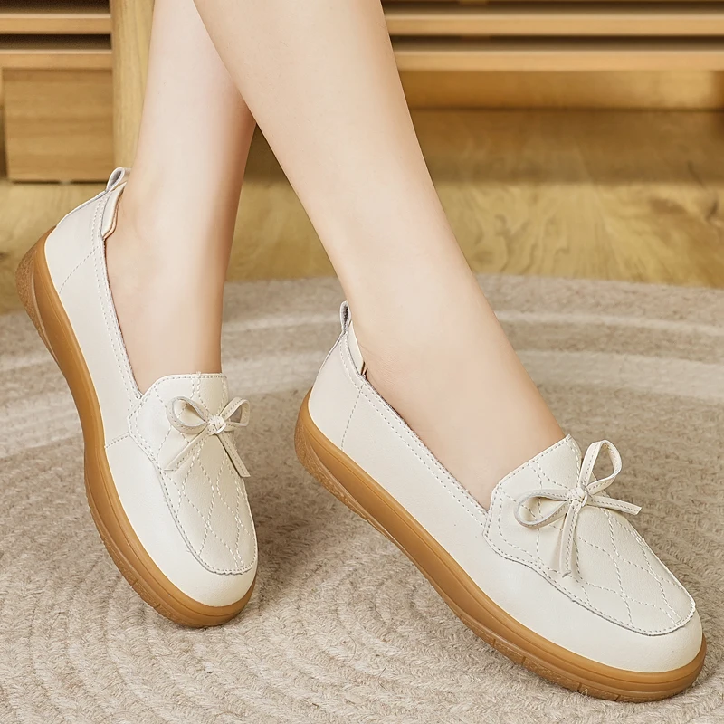 Casual Doudou shoes women's comfortable soft sole non-slip one-pedal mother shoes
Casual Doudou shoes women's comfortable soft sole non-slip one-pedal mother shoes