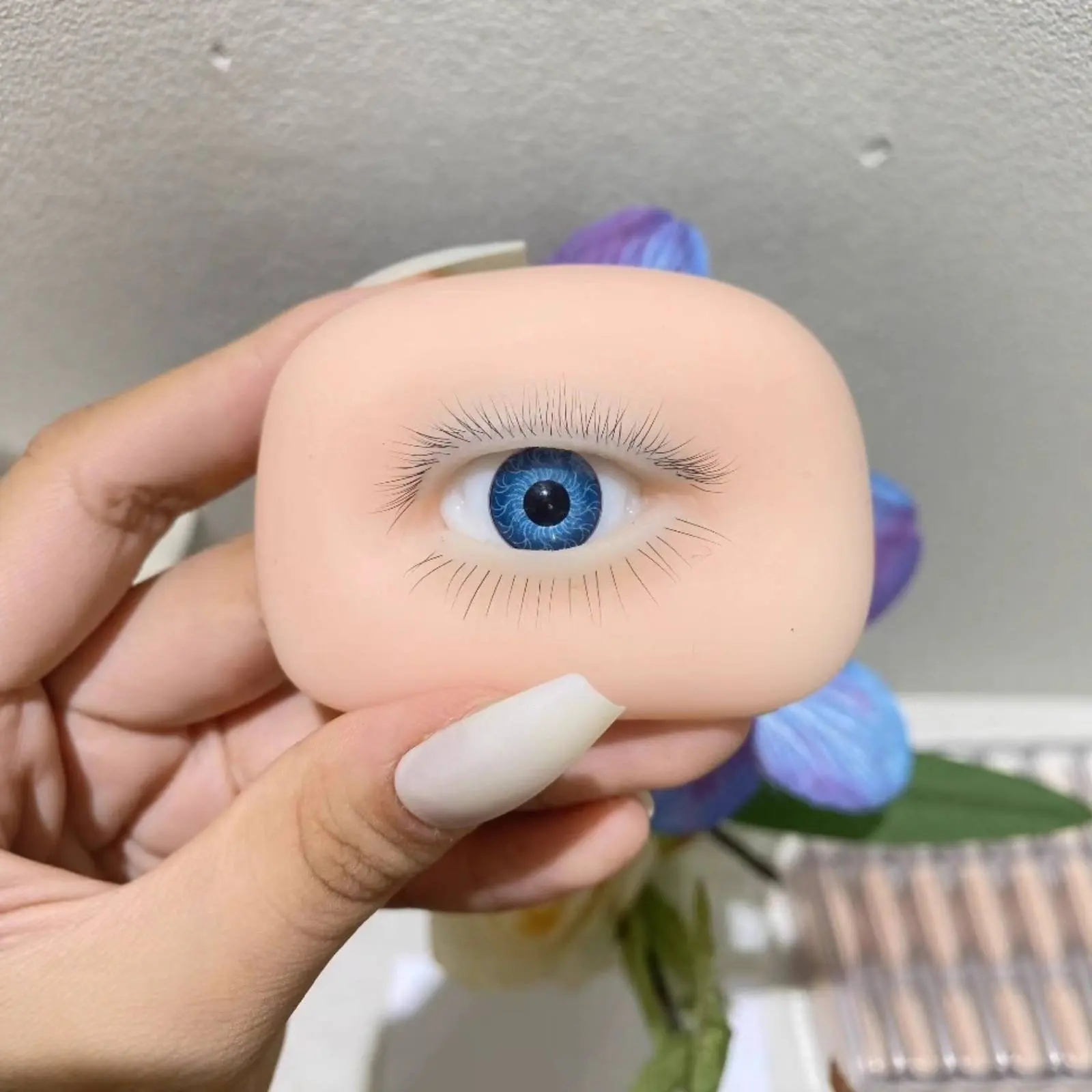 Lash Application Training Module With Upper and Lower Lashes Eyelash Extension Practice Ocular Three-Dimensional Lash Mannequin
Lash Application Training Module With Upper and Lower Lashes Eyelash Extension Practice Ocular Three-Dimensional Lash Mannequin