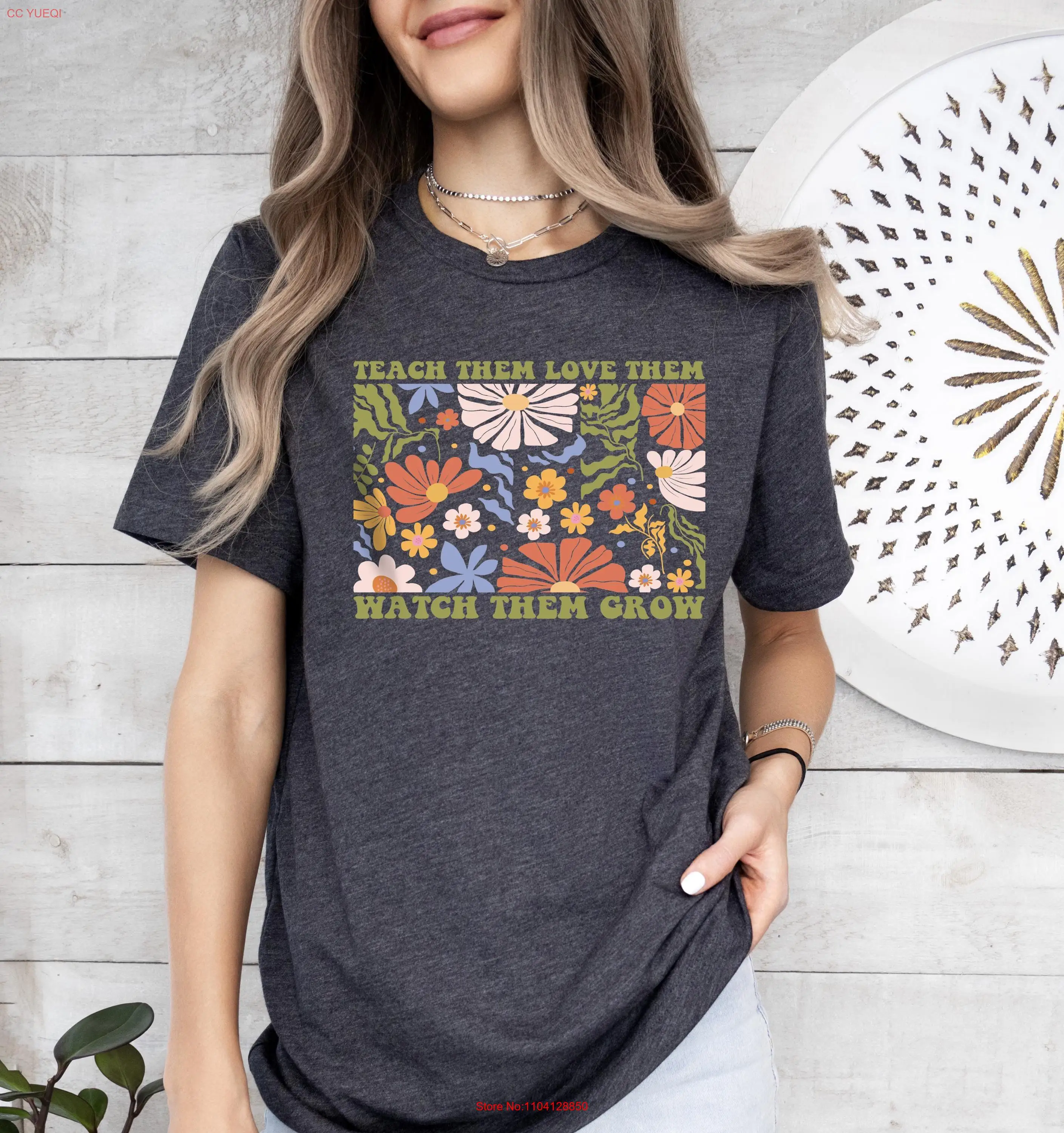 Футболка Groovy New Teacher Teach Them Love Watch Grow Best Floral Retro Life с длинными или короткими рукавами
Футболка Groovy New Teacher Teach Them Love Watch Grow Best Floral Retro Life с длинными или короткими рукавами