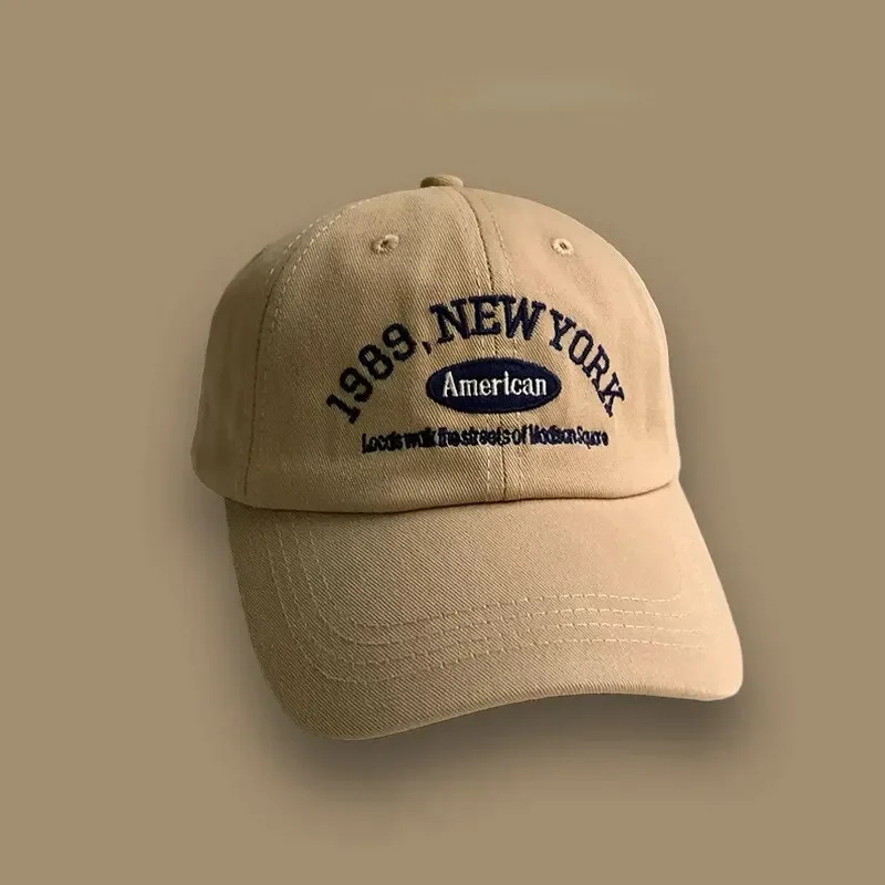 Korean Retro Baseball Cap Unisex Embroidered Letter Hat for Women & Men, Versatile 4-Season Couple Matching Streetwear 야구 모자
Korean Retro Baseball Cap Unisex Embroidered Letter Hat for Women & Men, Versatile 4-Season Couple Matching Streetwear 야구 모자