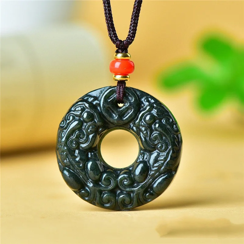 Natural Hetian Jade Sapphire Safe Buckle Round Pendant for Men and Women Lucky Transfer Fashion Pendant
Natural Hetian Jade Sapphire Safe Buckle Round Pendant for Men and Women Lucky Transfer Fashion Pendant