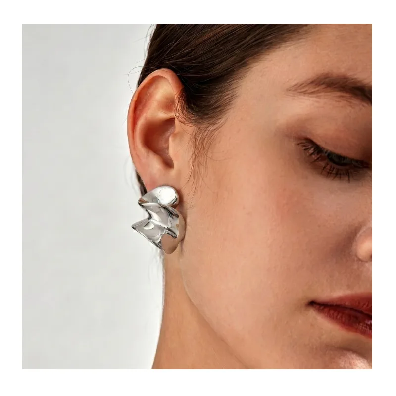 New Spiral Stud Earrings, Unique Personality Design, Simple Irregular Curved Glossy Earrings
New Spiral Stud Earrings, Unique Personality Design, Simple Irregular Curved Glossy Earrings