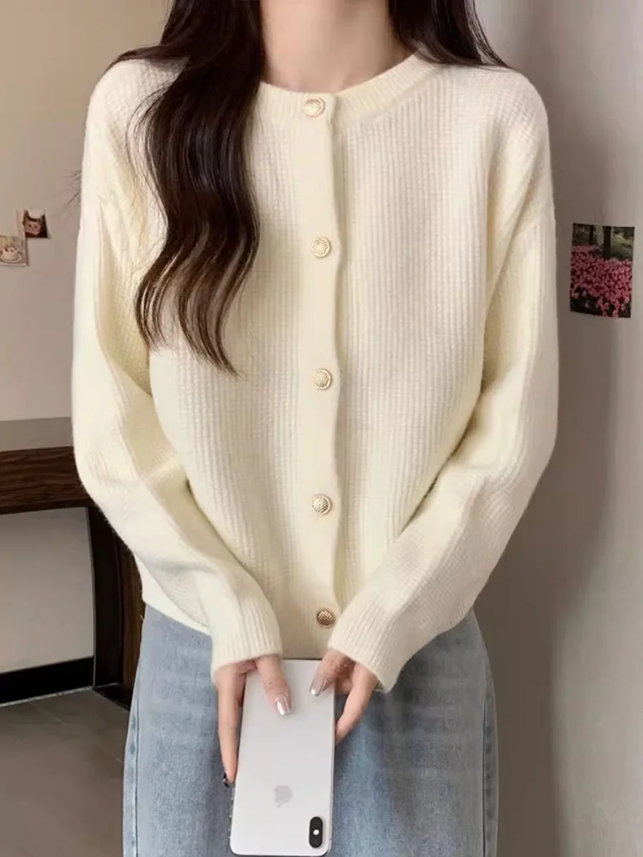 Свитеры, джемперы, кардиганы: женские кардиганы и топы для девочек, с милым узором, контрастной окантовкой, свободного кроя, в стиле Mountain Western, уютные, крупной вязки, для офиса (OL)
Свитеры, джемперы, кардиганы: женские кардиганы и топы для девочек, с милым узором, контрастной окантовкой, свободного кроя, в стиле Mountain Western, уютные, крупной вязки, для офиса (OL)