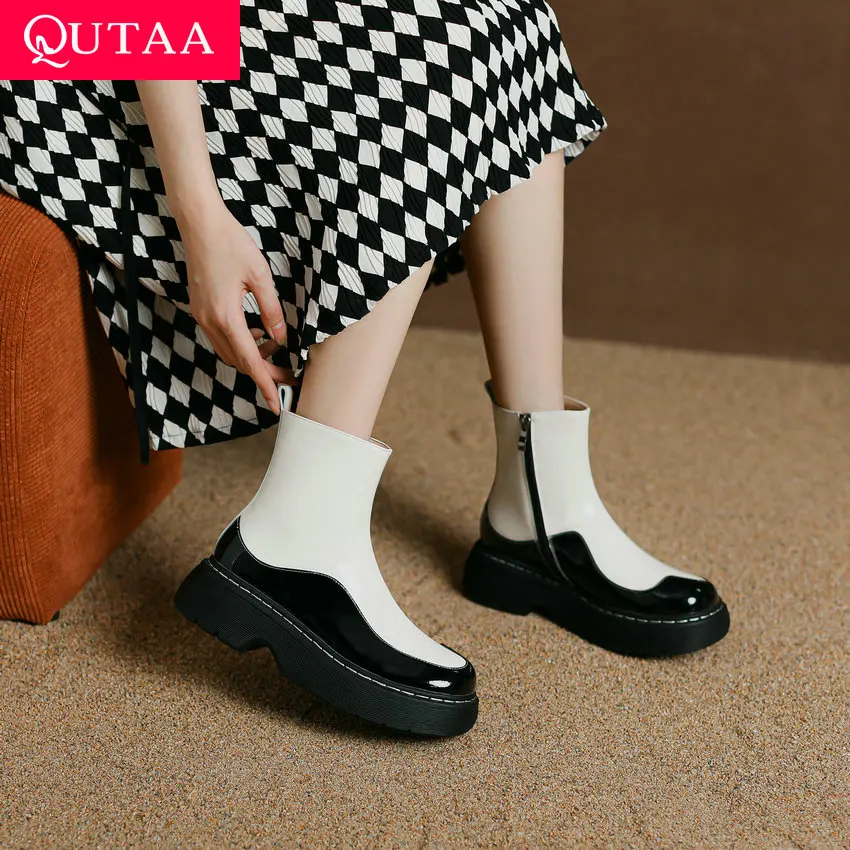 QUTAA 2024 Women Ankle Boots Genuine Leather Platforms Thick Med Heels Mixed Color Autumn Winter Shoes Woman Size 34-39
QUTAA 2024 Women Ankle Boots Genuine Leather Platforms Thick Med Heels Mixed Color Autumn Winter Shoes Woman Size 34-39