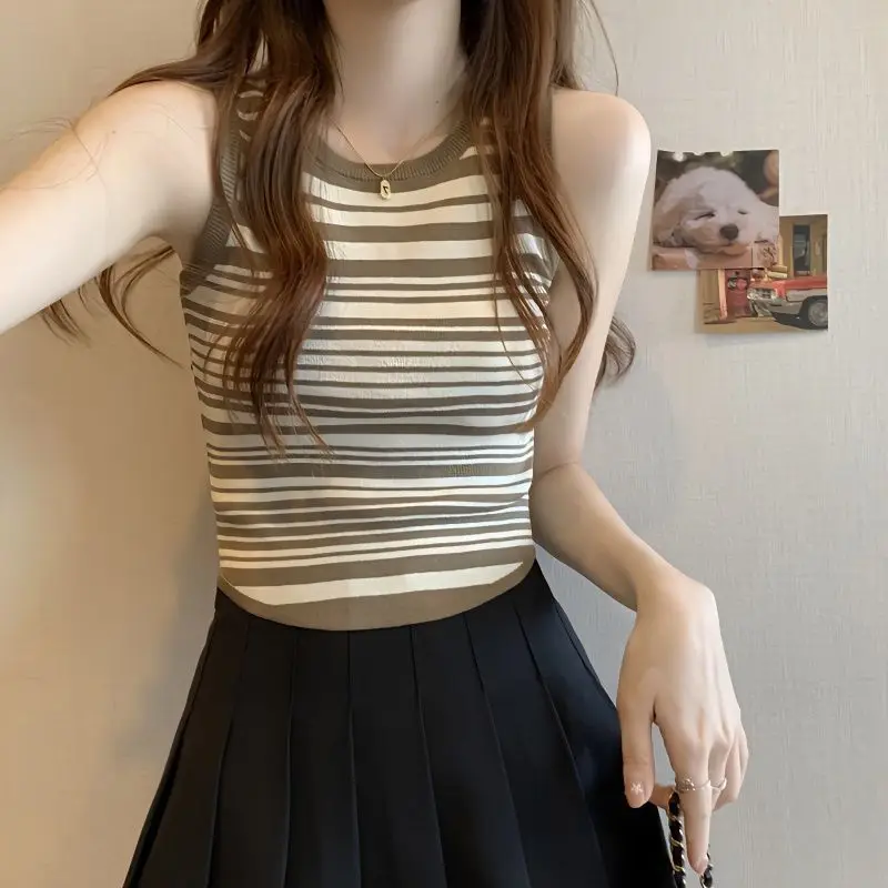 Striped Knitted Camisole Women's Summer Outfit 2023 New Sleeveless Slim Pure Desire Underwear Top
Striped Knitted Camisole Women's Summer Outfit 2023 New Sleeveless Slim Pure Desire Underwear Top