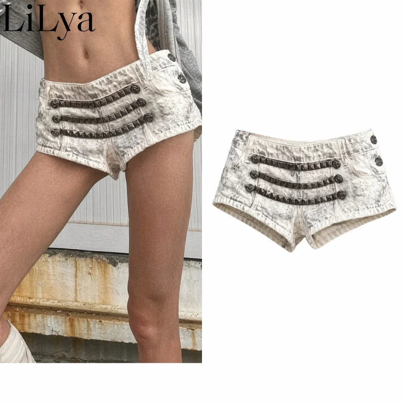 American Vintage Y2K Sexy Punk Low Waist Slim Fit Metal Decor Washed Distressed Denim Hot Pants Women Summer Clubwear Daily Wear
American Vintage Y2K Sexy Punk Low Waist Slim Fit Metal Decor Washed Distressed Denim Hot Pants Women Summer Clubwear Daily Wear