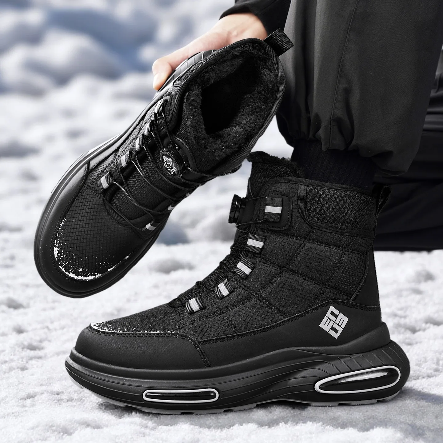 2025 Winter New Men's High-Top Snow Boots | Fleece-Lined Thickened Warm Cotton Shoes | Outdoor Travel Hiking Boots
2025 Winter New Men's High-Top Snow Boots | Fleece-Lined Thickened Warm Cotton Shoes | Outdoor Travel Hiking Boots