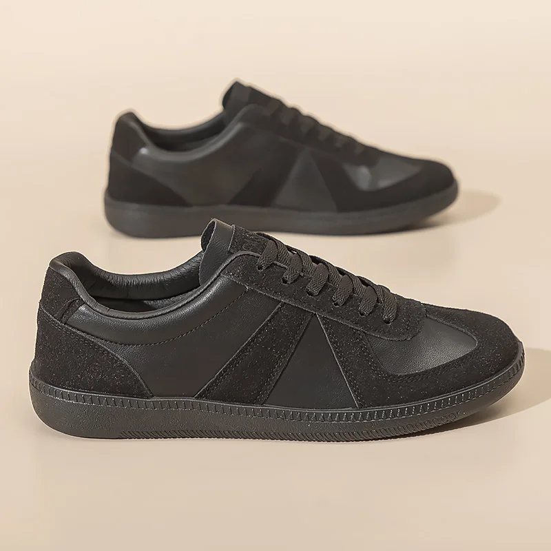 Men's outdoor casual sports shoes breathable four seasons soft sole non-slip comfort running shoes fashion youth tide sneakers
Men's outdoor casual sports shoes breathable four seasons soft sole non-slip comfort running shoes fashion youth tide sneakers