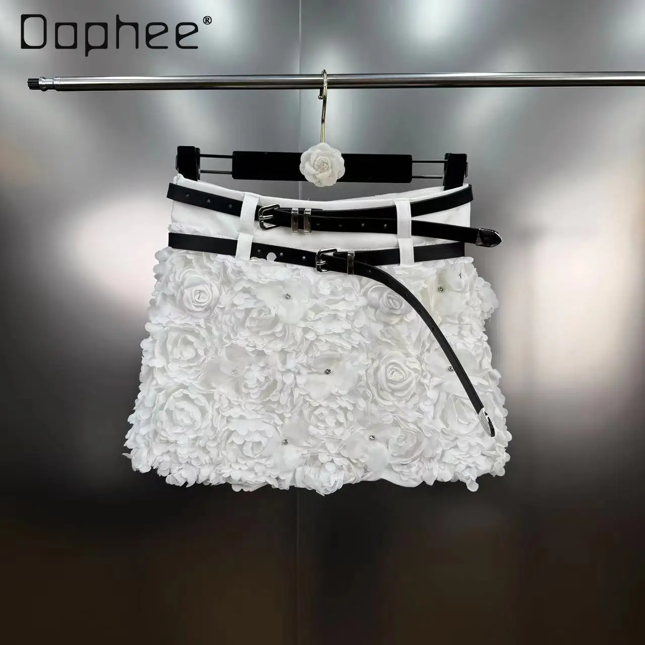 French Retro Three-dimensional Flower Mini Skirt Elegant Temperament High Waist A-line Skirt Women Summer Hot Girl Y2K Skirts
French Retro Three-dimensional Flower Mini Skirt Elegant Temperament High Waist A-line Skirt Women Summer Hot Girl Y2K Skirts