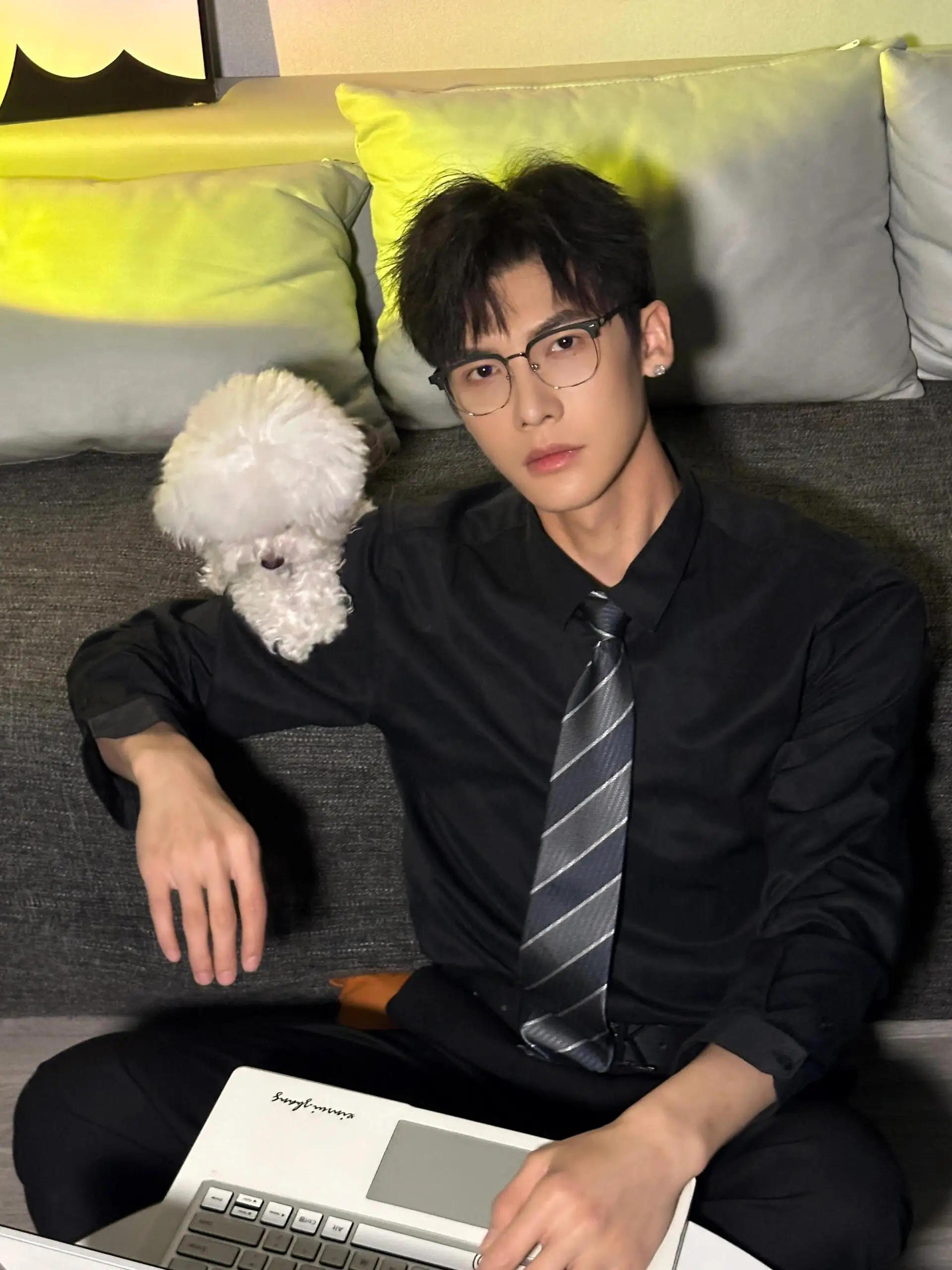 Black Casual Shirt for Teens And Adults Loose Fit Long Sleeve Men's Style Breathable Polyester Cotton Blend All Seasons Wear
Black Casual Shirt for Teens And Adults Loose Fit Long Sleeve Men's Style Breathable Polyester Cotton Blend All Seasons Wear