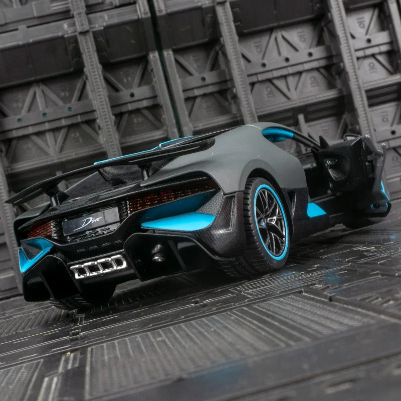 rastar 1:24 simulation Bugatti DIVO Alloy Sports Car Model, doors and hood can be opened rich in details, finely crafted
rastar 1:24 simulation Bugatti DIVO Alloy Sports Car Model, doors and hood can be opened rich in details, finely crafted
