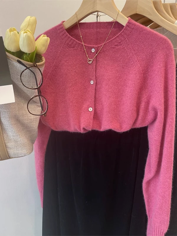 Extra Large 300 Pounds Soft Cozy Women's Knitted Sweater Coat Autumn Winter Plump Sister Design Sensation Age Reduction Open ...
Extra Large 300 Pounds Soft Cozy Women's Knitted Sweater Coat Autumn Winter Plump Sister Design Sensation Age Reduction Open ...