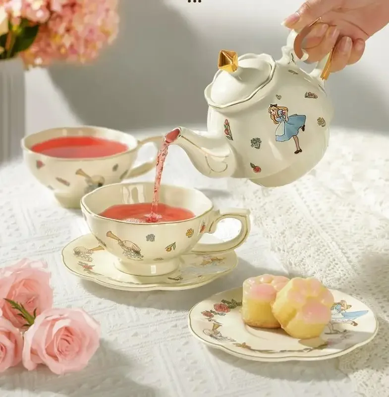 Alice Tea Pot and Coffee Set for Best Friends Advanced Birthday Gift Mother and Child Pot Cute Rabbit Ceramic Coffee Cup Set
Alice Tea Pot and Coffee Set for Best Friends Advanced Birthday Gift Mother and Child Pot Cute Rabbit Ceramic Coffee Cup Set