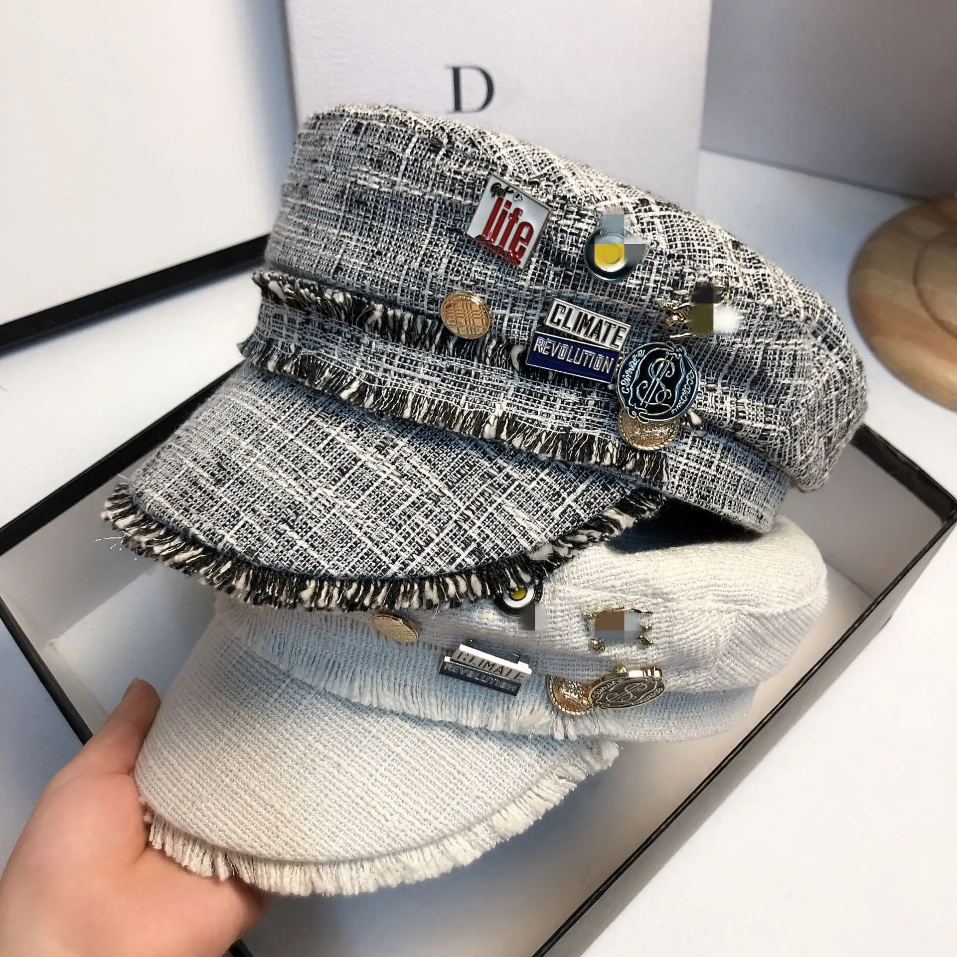 New Autumn Visors Women Cotton Line Plaid Flat Top Octagonal Hat with Metal Tassel Navy Caps
New Autumn Visors Women Cotton Line Plaid Flat Top Octagonal Hat with Metal Tassel Navy Caps