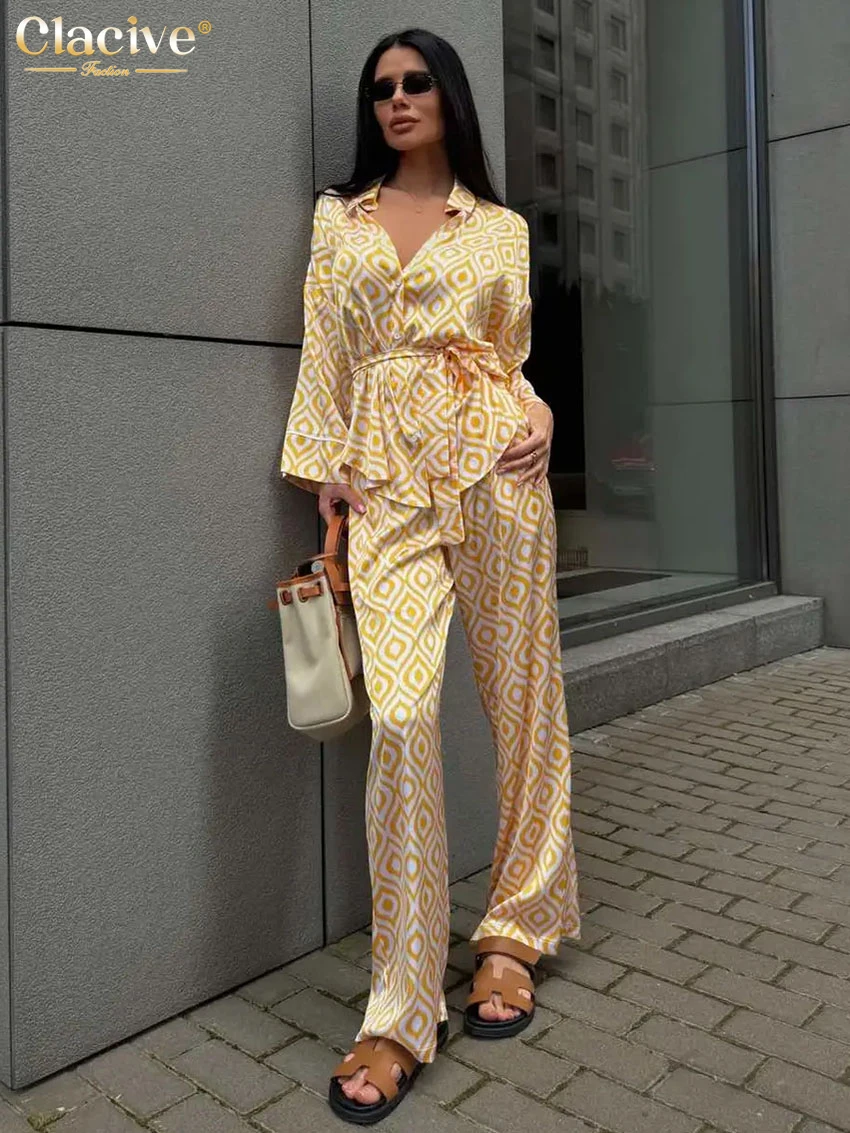 Clacive Fashion Loose Print 2 Piece Sets Woman Outfit Elegant Long Sleeve Blouse With High Waist Pants Set Female Streetwear
Clacive Fashion Loose Print 2 Piece Sets Woman Outfit Elegant Long Sleeve Blouse With High Waist Pants Set Female Streetwear