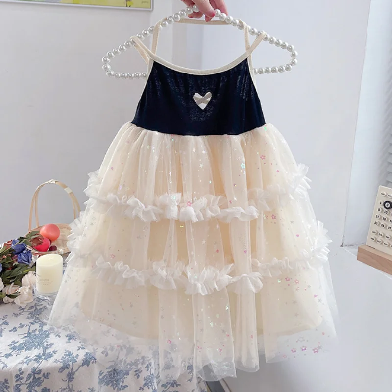 Girls Summer New Love Sequin Mesh Sweet and Cute Sling Dress Beach Party Cool and Breathable Mesh Dress for 1-7 Years
Girls Summer New Love Sequin Mesh Sweet and Cute Sling Dress Beach Party Cool and Breathable Mesh Dress for 1-7 Years