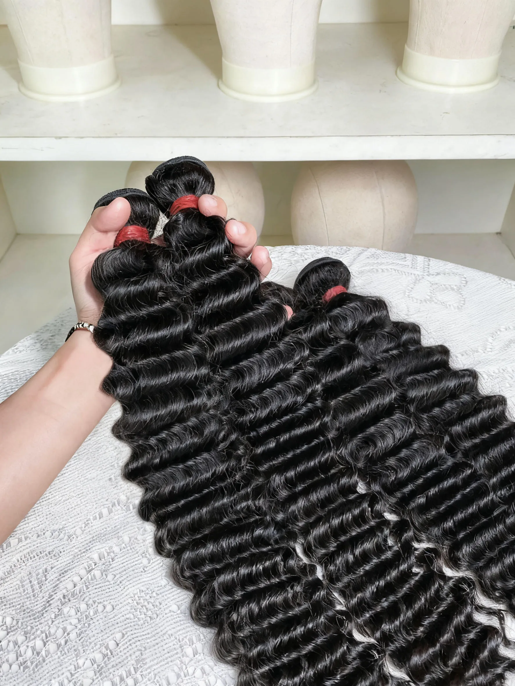 Mossily Burmese Curly Human Hair Bundle 30 32 34 Inch Remy 100% Unprocessed Raw Virgin Natural Curly Wave Extensions 3/4 Bundles
Mossily Burmese Curly Human Hair Bundle 30 32 34 Inch Remy 100% Unprocessed Raw Virgin Natural Curly Wave Extensions 3/4 Bundles