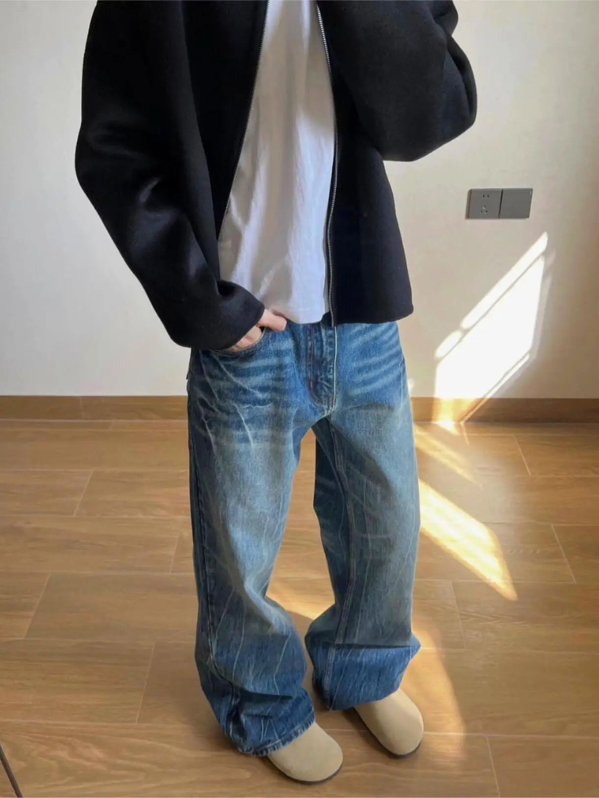 Retro Waed American High Street Vibe Men's Denim Jeans Loose Wide Leg Micro Flared Long Pants Straight Cut Casual Trousers
Retro Waed American High Street Vibe Men's Denim Jeans Loose Wide Leg Micro Flared Long Pants Straight Cut Casual Trousers