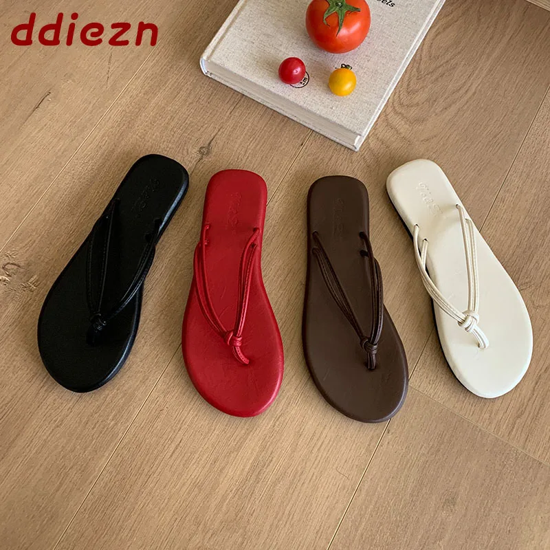 New In Summer Flip Flops Beach Women Slippers Casual Female Sandals Shoes Fashion Soft Slippers Ladies Flat Shoes Slides
New In Summer Flip Flops Beach Women Slippers Casual Female Sandals Shoes Fashion Soft Slippers Ladies Flat Shoes Slides