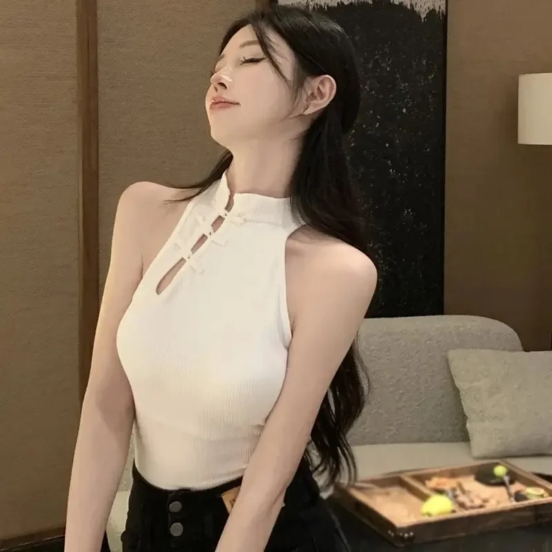 Винтажные китайские топы на пуговицах с подушечкой для бюстгальтера, топы с лямкой на шее, элегантные укороченные топы с круглым вырезом, ткань в стиле Cheongsam на пуговицах в стиле ретро для женщин
Винтажные китайские топы на пуговицах с подушечкой для бюстгальтера, топы с лямкой на шее, элегантные укороченные топы с круглым вырезом, ткань в стиле Cheongsam на пуговицах в стиле ретро для женщин