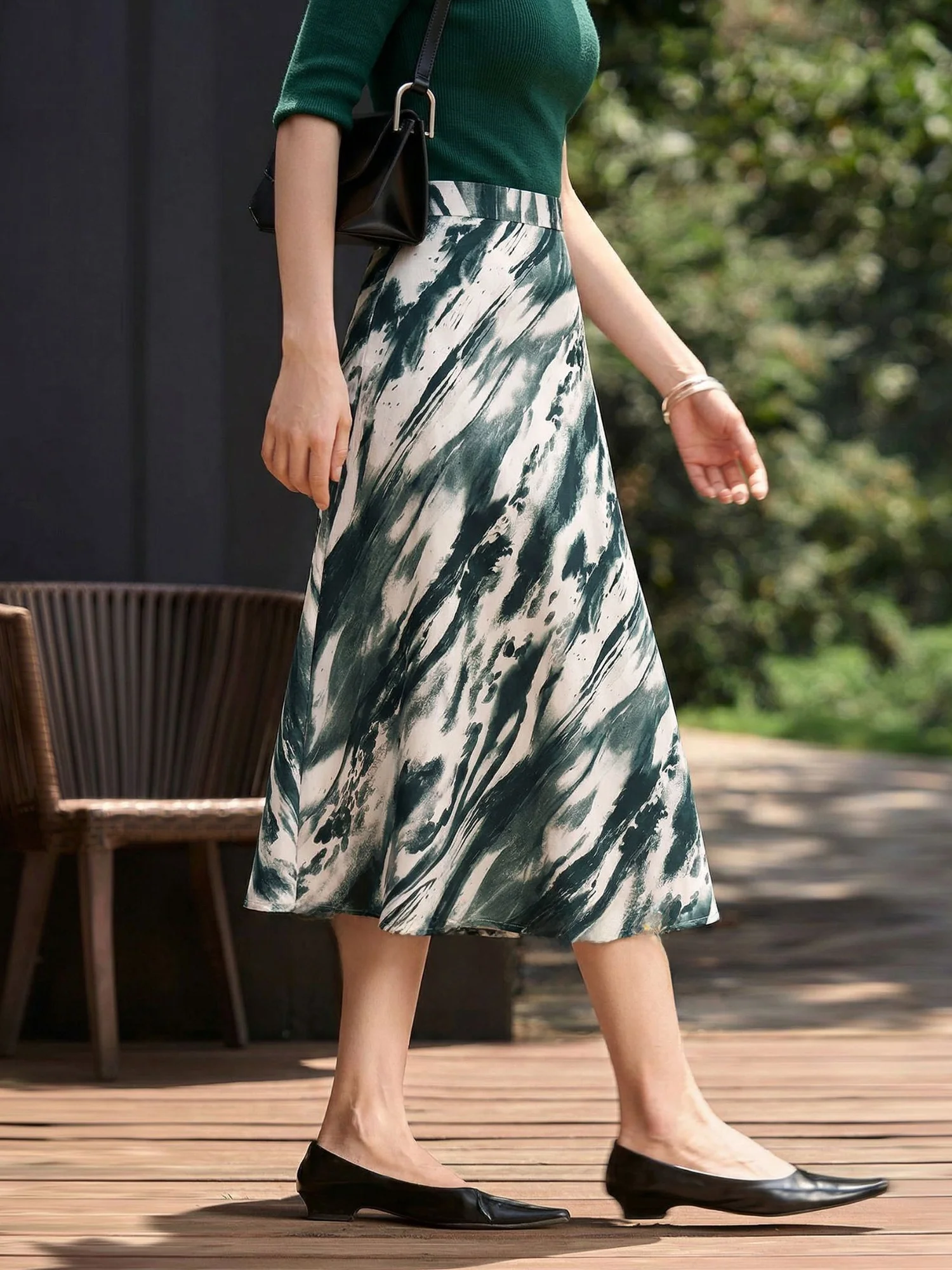Elegant High Waist Printed Midi Skirt Women's Summer Slim Fit Green Ink Painting Design Polyester Fiber Commute Style Skirt
Elegant High Waist Printed Midi Skirt Women's Summer Slim Fit Green Ink Painting Design Polyester Fiber Commute Style Skirt