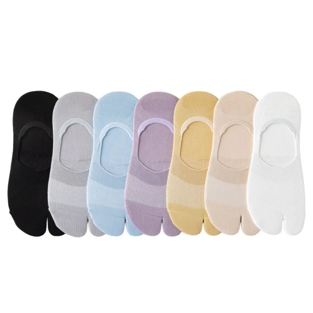 Cotton Invisible Tabi Socks Solid Color Low Cut Separate Toe Boat Socks Ankle Hosiery Short Hosiery Non-slip Two Toe Socks
Cotton Invisible Tabi Socks Solid Color Low Cut Separate Toe Boat Socks Ankle Hosiery Short Hosiery Non-slip Two Toe Socks