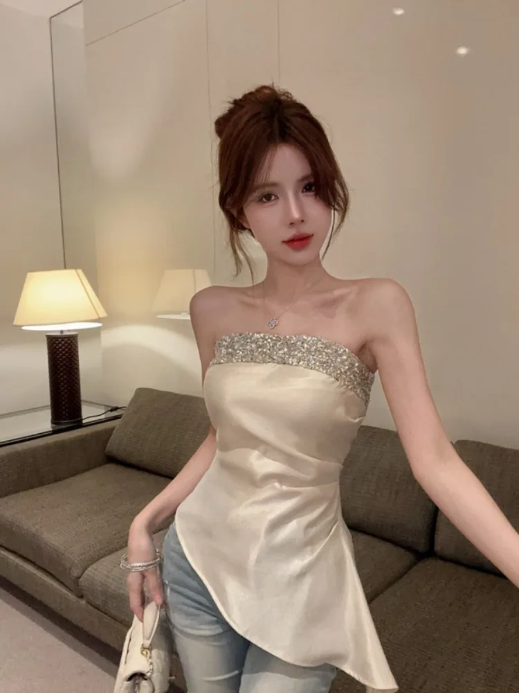 Retro Heavy Embellished Sequin Trendy Asymmetrical Pleat Tube Top Strap Waist Slimming Sexy Summer Top Women Polyester Fiber
Retro Heavy Embellished Sequin Trendy Asymmetrical Pleat Tube Top Strap Waist Slimming Sexy Summer Top Women Polyester Fiber