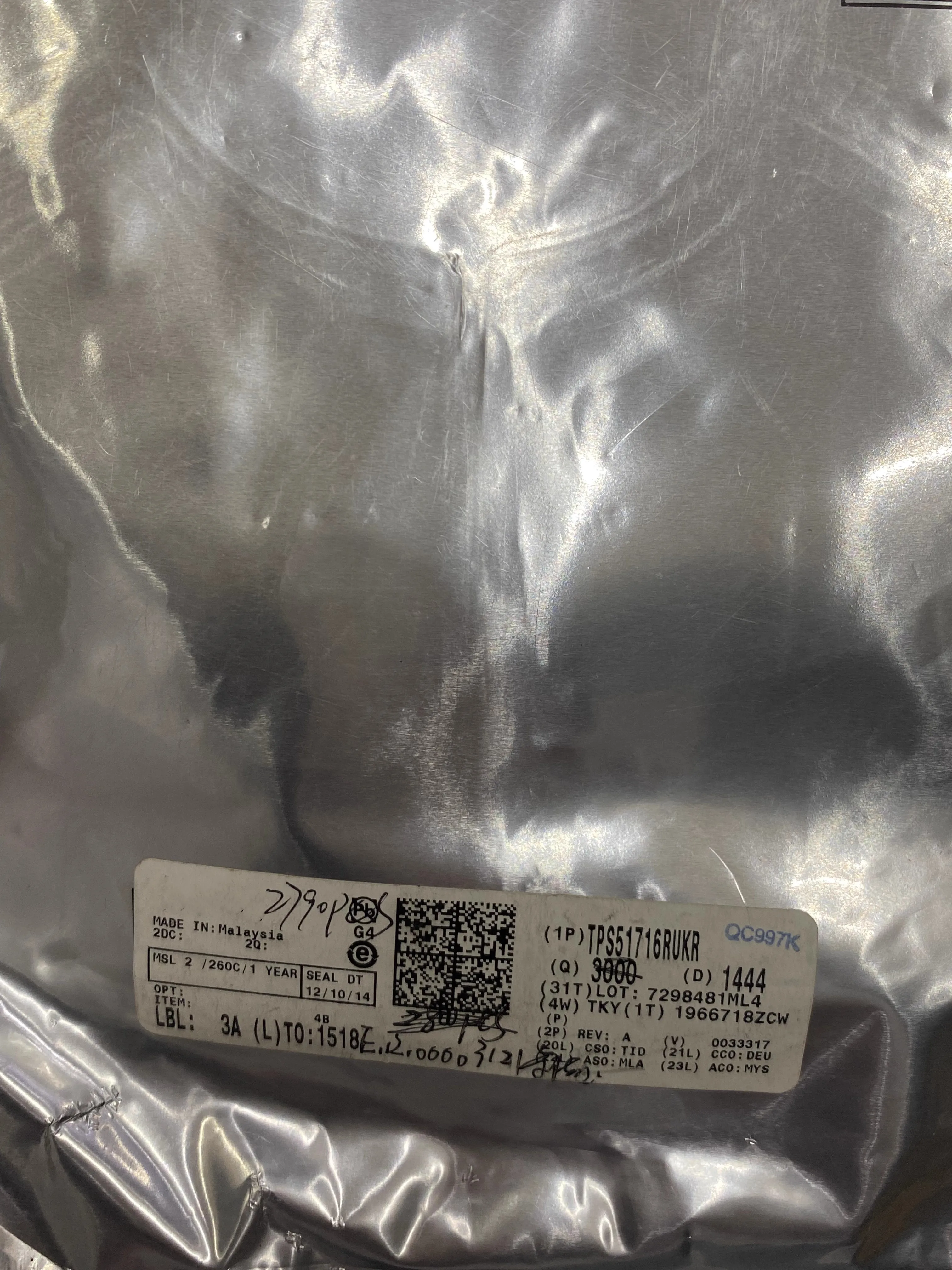 10 шт. TPS51716BUKR Совершенно новый оригинальный QFN20
10 шт. TPS51716BUKR Совершенно новый оригинальный QFN20