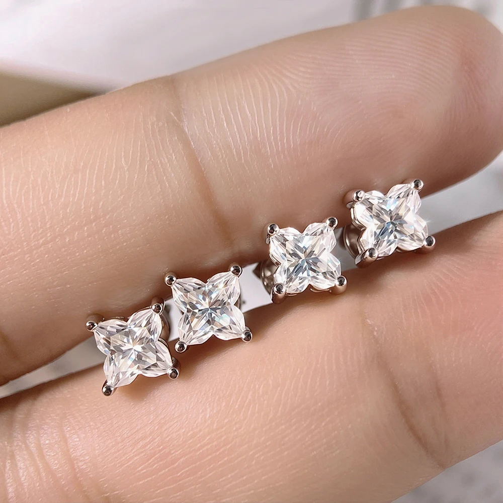 0.4/0.8CT Clover Cut Moissanite Stud Earrings 925 Silver Solitaire 4-Prong Setting Lab Diamond with GRA Certificate Jewelry Gift
0.4/0.8CT Clover Cut Moissanite Stud Earrings 925 Silver Solitaire 4-Prong Setting Lab Diamond with GRA Certificate Jewelry Gift