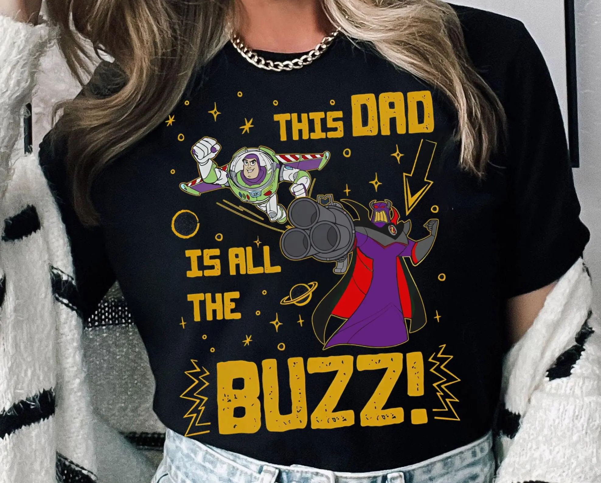 Забавная группа персонажей «Истории игрушек Диснея» «Этот папа — это все» Футболка «Блуз» | Подарочная футболка ко Дню отца | Семейная поездка Disneyland
Забавная группа персонажей «Истории игрушек Диснея» «Этот папа — это все» Футболка «Блуз» | Подарочная футболка ко Дню отца | Семейная поездка Disneyland