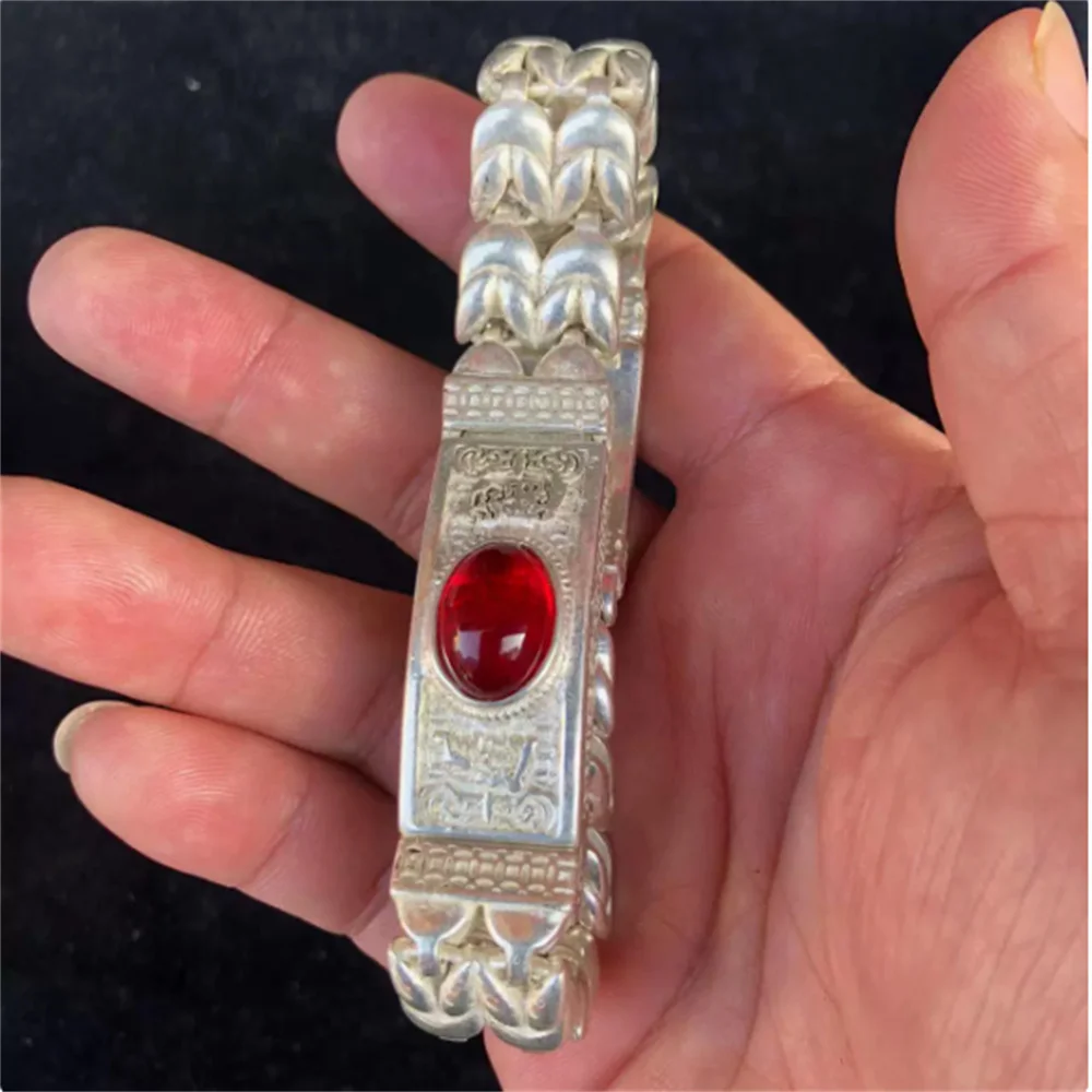 Men's bracelet, Pi Xiu bracelet, antique aged relief inlay craftsmanship, gemstone, golden dragon Pi Xiu, various styles of brac
Men's bracelet, Pi Xiu bracelet, antique aged relief inlay craftsmanship, gemstone, golden dragon Pi Xiu, various styles of brac