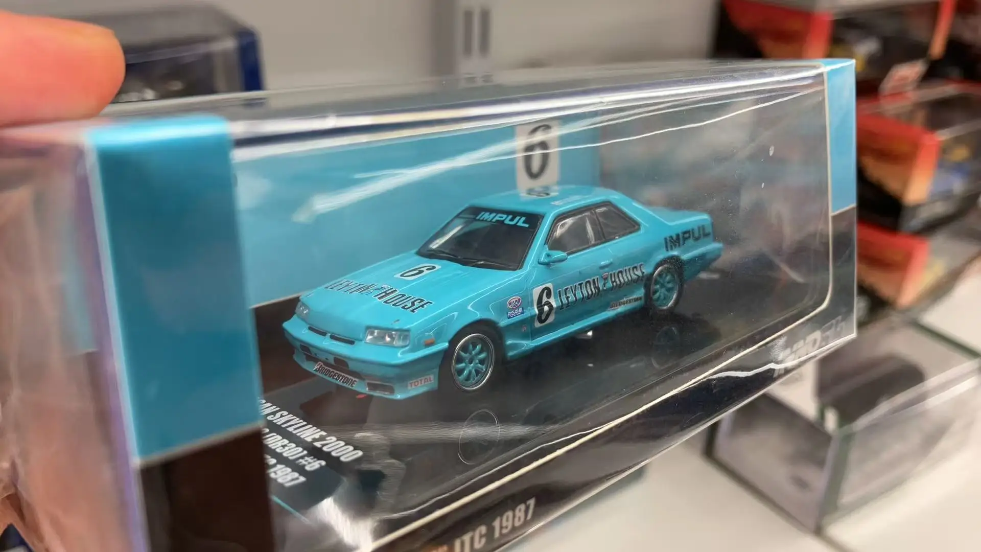 Inno 1:64 Skyline 2000 RS-X Turbo DR30 #6 Leyton House JTG 1987 Diecast Model Car Alloy
Inno 1:64 Skyline 2000 RS-X Turbo DR30 #6 Leyton House JTG 1987 Diecast Model Car Alloy