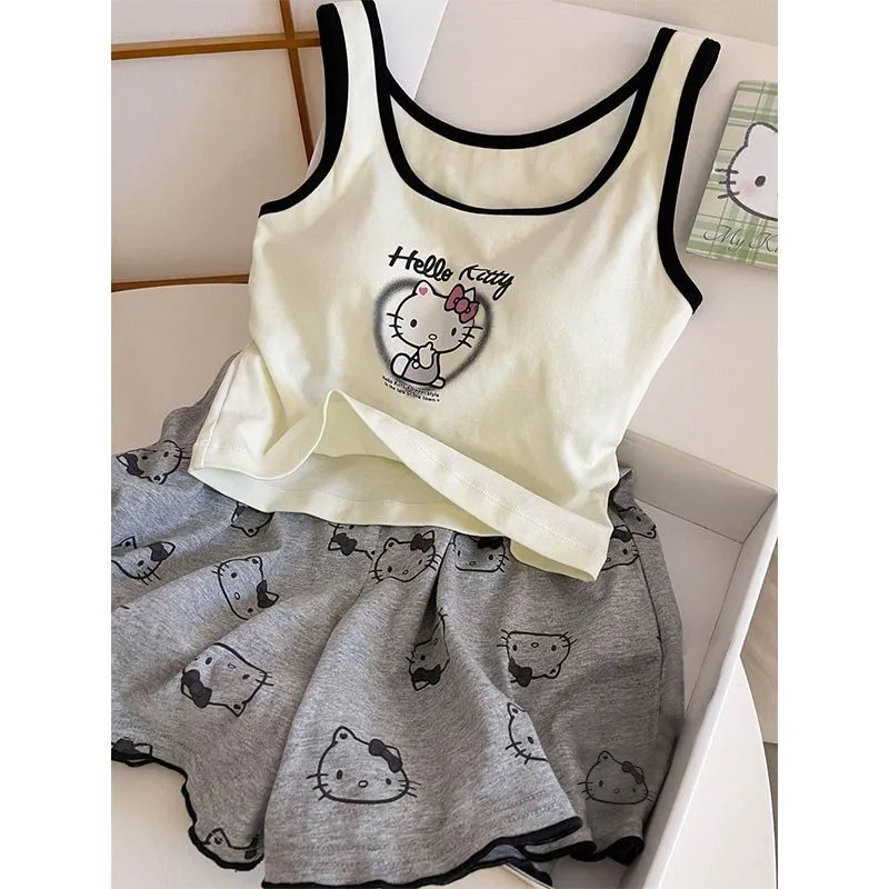 Новая летняя желтая пижама на подтяжках с героями мультфильмов «Hello Kitty» и нагрудными подушечками можно носить домашнюю одежду
Новая летняя желтая пижама на подтяжках с героями мультфильмов «Hello Kitty» и нагрудными подушечками можно носить домашнюю одежду