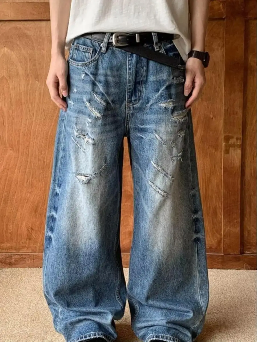 Summer Men's Casual Wide Leg Jeans Hole Water Washed Retro Style plus Size 250 Pounds Trendy Brand Fashionable Loose Fit
Summer Men's Casual Wide Leg Jeans Hole Water Washed Retro Style plus Size 250 Pounds Trendy Brand Fashionable Loose Fit