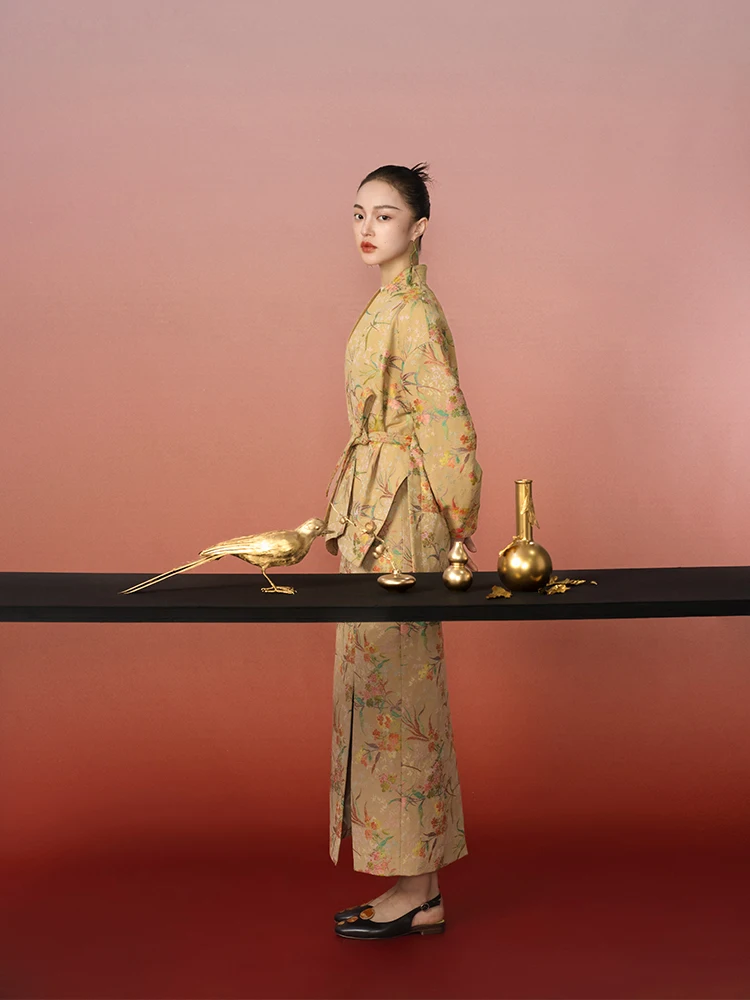 New Chinese Sle Flird Patterned Belted Waist Coat V-Ne Long Sve Mid-Length Thiened Polyester Blend Women's Out...
New Chinese Sle Flird Patterned Belted Waist Coat V-Ne Long Sve Mid-Length Thiened Polyester Blend Women's Out...