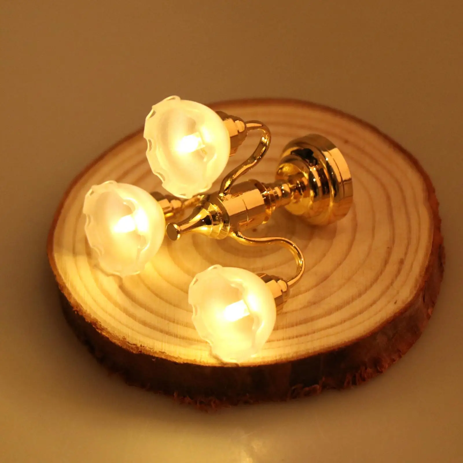 Потолочная лампа в масштабе 1:12 для кукольного домика, ролевая игра для столовой, гостиной
Потолочная лампа в масштабе 1:12 для кукольного домика, ролевая игра для столовой, гостиной