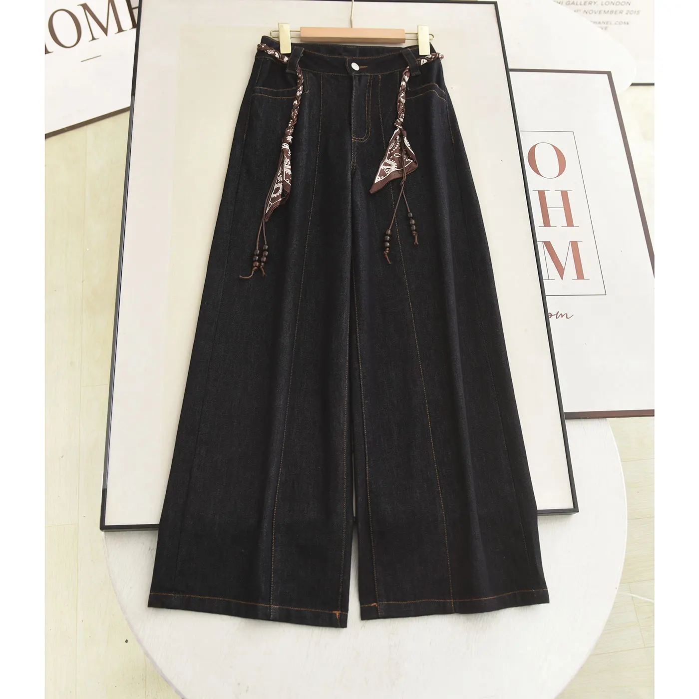 High Waist Wide Leg Jeans Women's Spring 2026 Casual Sle Sa Design Silk Scarf Tie Belt High Waist Slimming Versatile Jeans
High Waist Wide Leg Jeans Women's Spring 2026 Casual Sle Sa Design Silk Scarf Tie Belt High Waist Slimming Versatile Jeans