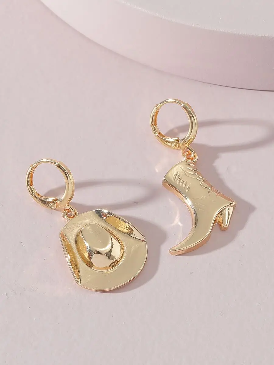 Gold-Tone Asymmetrical Drop Earrings With Cowboy Hat And Western Boot Charms On Lever-Back Hooks
Gold-Tone Asymmetrical Drop Earrings With Cowboy Hat And Western Boot Charms On Lever-Back Hooks