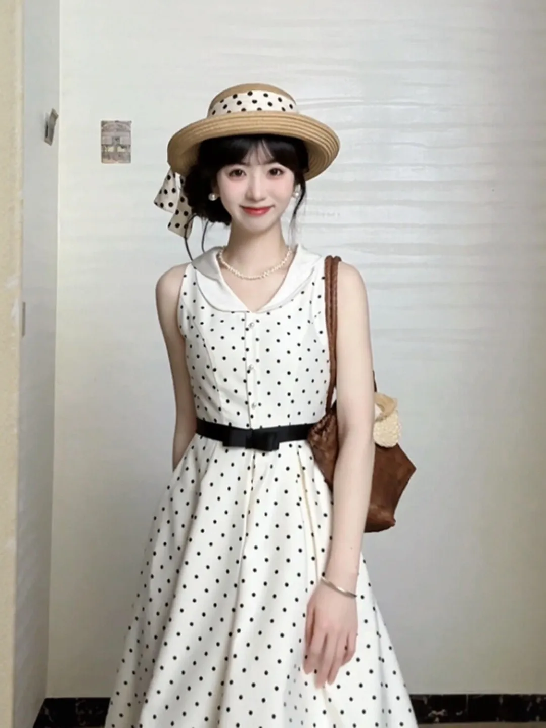 Slimming Polka Dot Waist Cinched Dress Unique Beautiful Gentle Style Summer Fairy Long Dress Shoulder Bared mid High Waist Co...
Slimming Polka Dot Waist Cinched Dress Unique Beautiful Gentle Style Summer Fairy Long Dress Shoulder Bared mid High Waist Co...