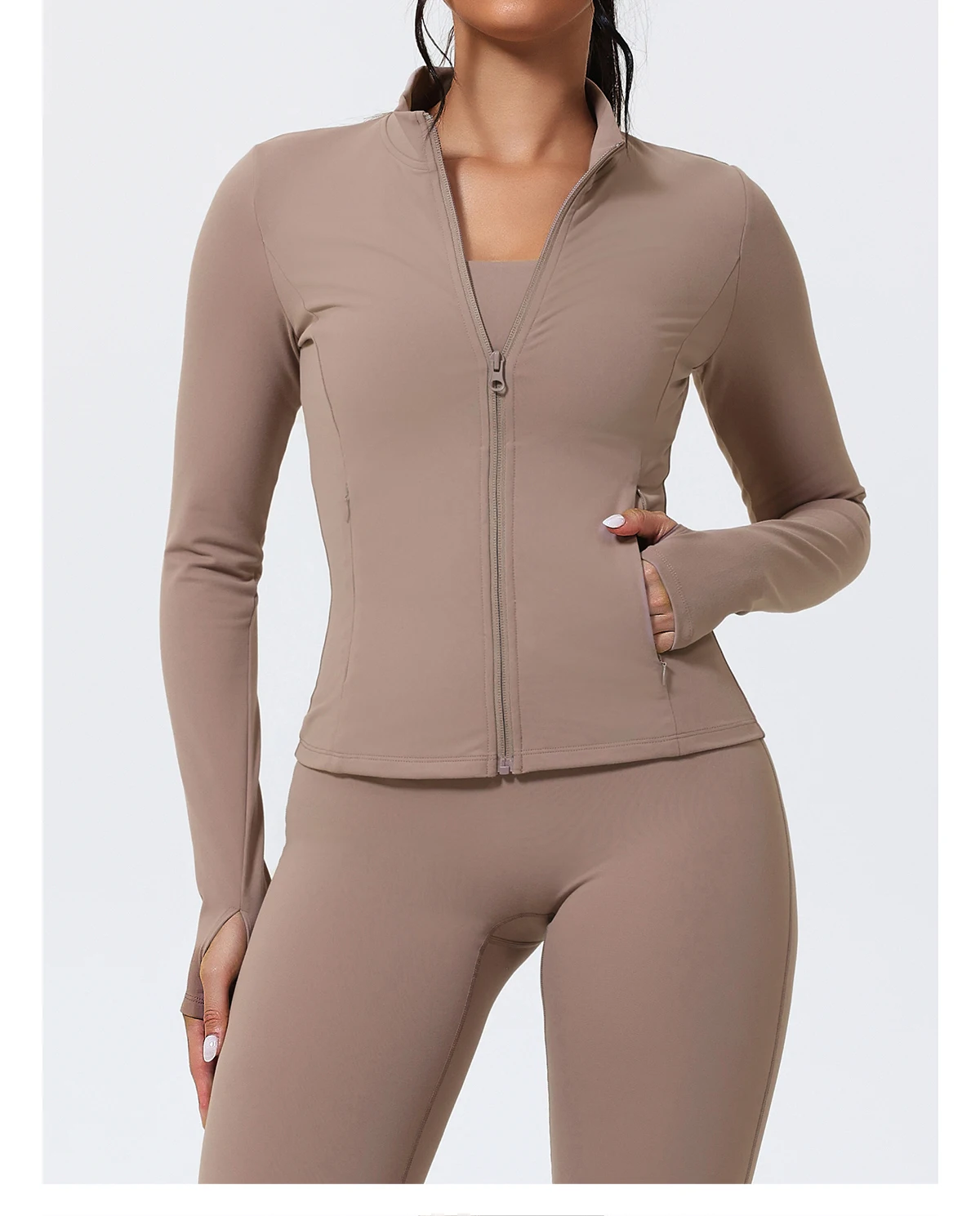Женская спортивная куртка с длинным рукавом, ветрозащитная, теплая, для фитнеса, облегающая, для пилатеса и йоги, с молнией
Женская спортивная куртка с длинным рукавом, ветрозащитная, теплая, для фитнеса, облегающая, для пилатеса и йоги, с молнией
