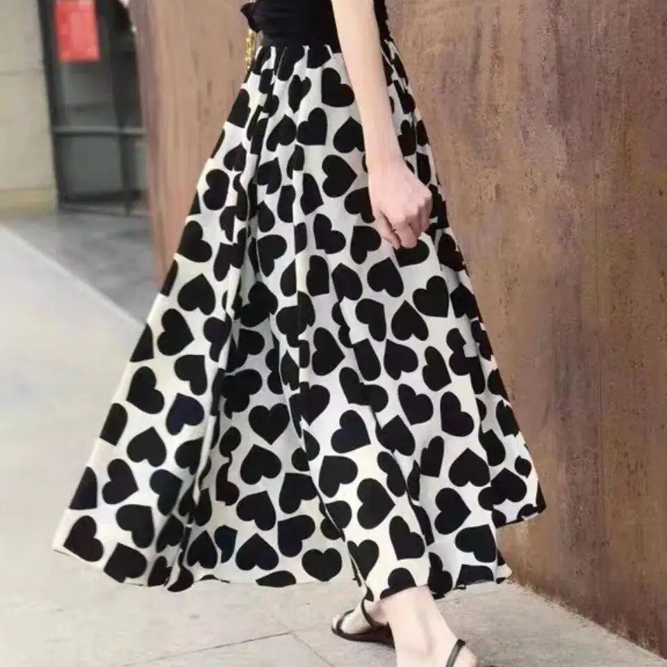 Summer 2024 New Women's Floral Print Half Skirt Draped A-Line Midi Skirt Slimming Loose Fit Batwing Shape Polyester Fabric
Summer 2024 New Women's Floral Print Half Skirt Draped A-Line Midi Skirt Slimming Loose Fit Batwing Shape Polyester Fabric